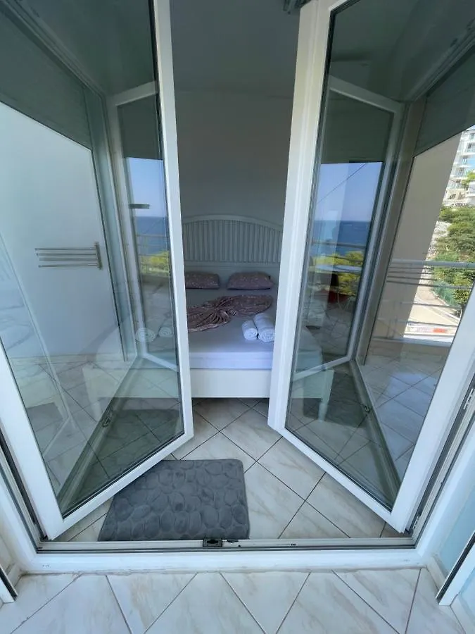 Appartement Santa Sarandë Albânia